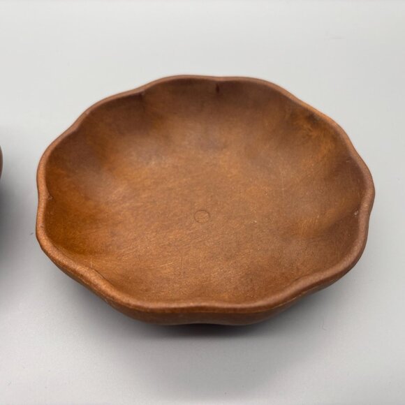 Vintage Monkeypod Wooden Petal Rim Bowls (Set of 2) - Picture 6 of 9